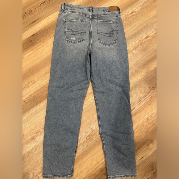 American Eagle Mom Jeans - Picture 7 of 10